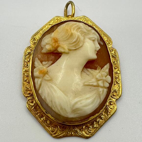 Antique Edwardian 1900s 1910s solid 14kt yellow gold carved shell cameo pendant - Picture 1 of 9